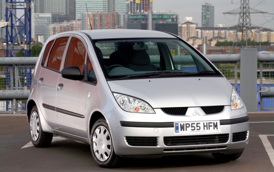  Mitsubishi Colt 5-Door 2004 года  (UK) (фото 25 из 33)
